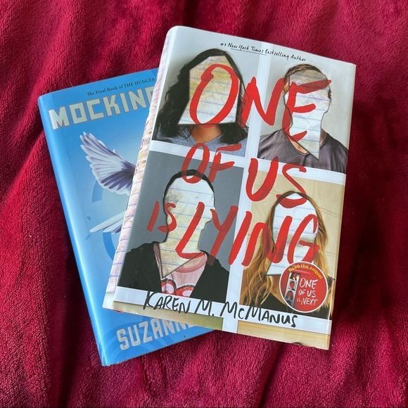 Bookβbundle! One ofΒ us is lying & mockingjay - Picture 1 of 11
